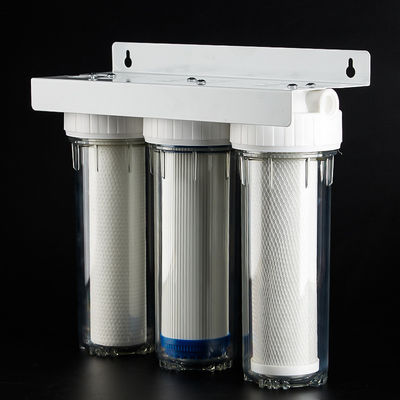 Système de filtration à trois boîtiers de 20" x 2,5" pour une filtration d'eau de grande capacité