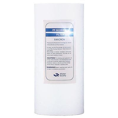 Cartouche de filtre soufflé en PP 5 microns 10 pouces pour l' eau de puits dans le système d' osmose inverse