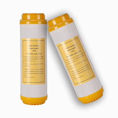 Élément filtrant adoucissant de résine pour la purification de l'eau