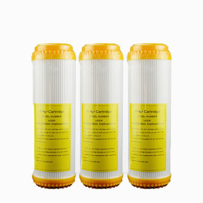 Élément filtrant adoucissant de résine pour la purification de l'eau
